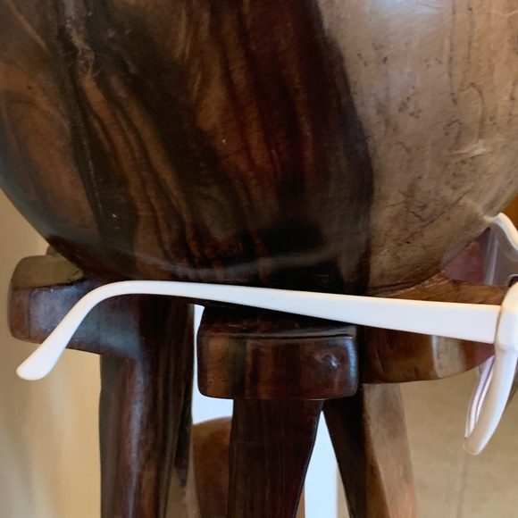 Vtg Oleg Cassini 948 477 White Pearl sunglasses - Picture 8 of 10